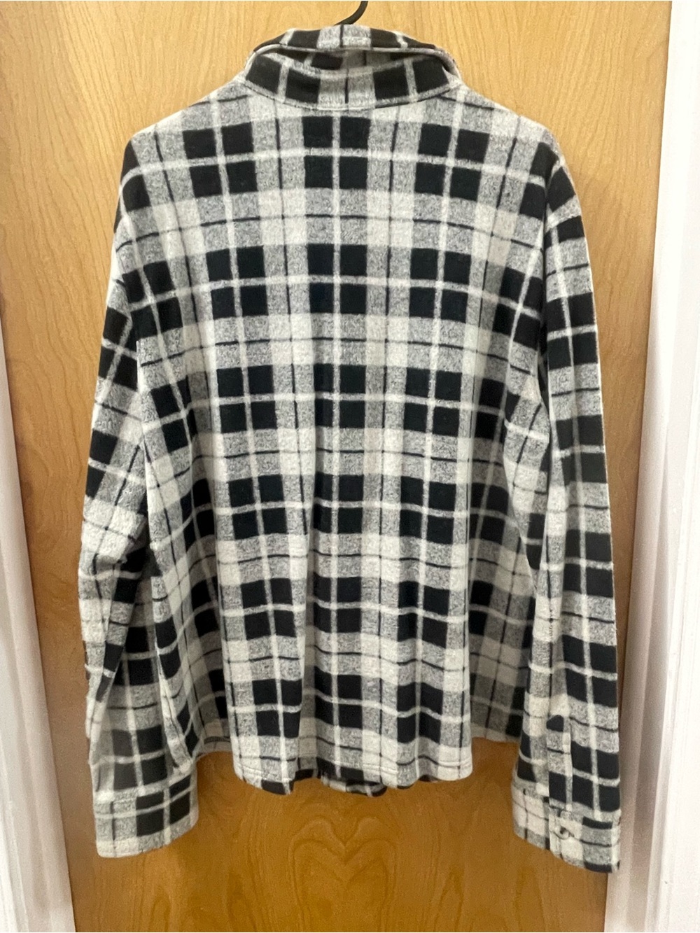 Goodfellow Flannel Bundle - Picture 5 of 6